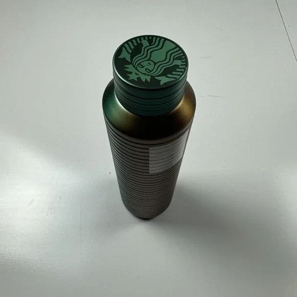 Starbucks Green Gold Ombre Vacuum Insulated 20 Oz Tumbler 2022 NEW - Picture 2 of 3